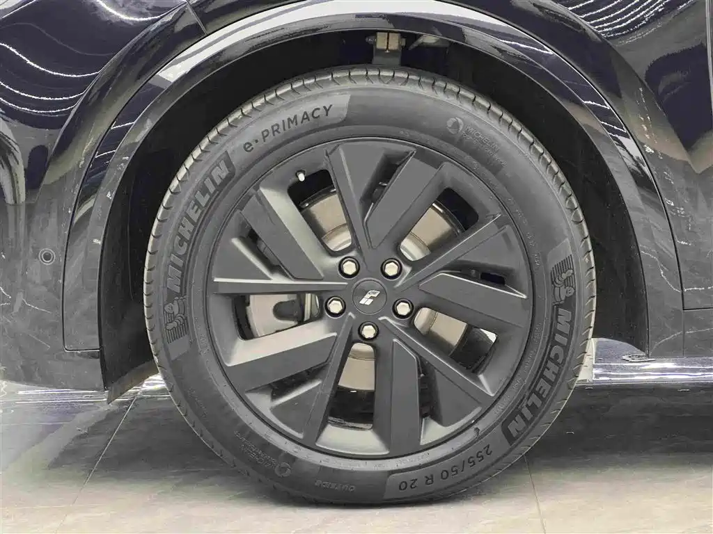 Li Auto L8 2023 Air