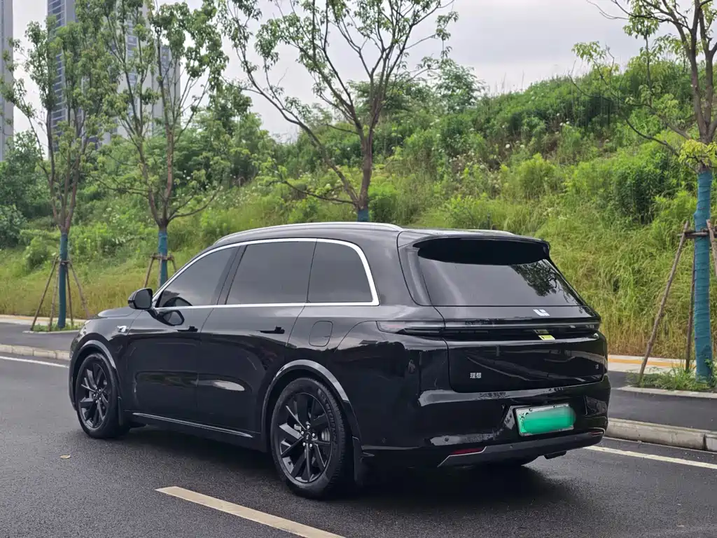 Li Auto L8 2023 Pro