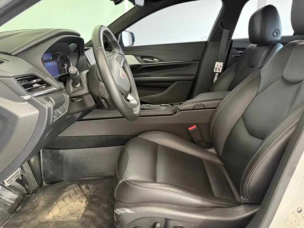 Cadillac CT4 — миниатюра 4