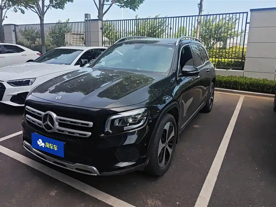 Mercedes-Benz GLB 2021