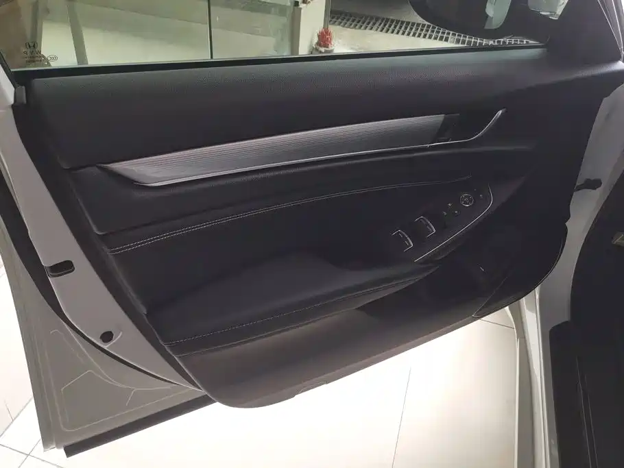 Honda Inspire — миниатюра 7