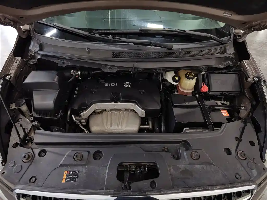 Buick GL8 2017 25S Luxury V