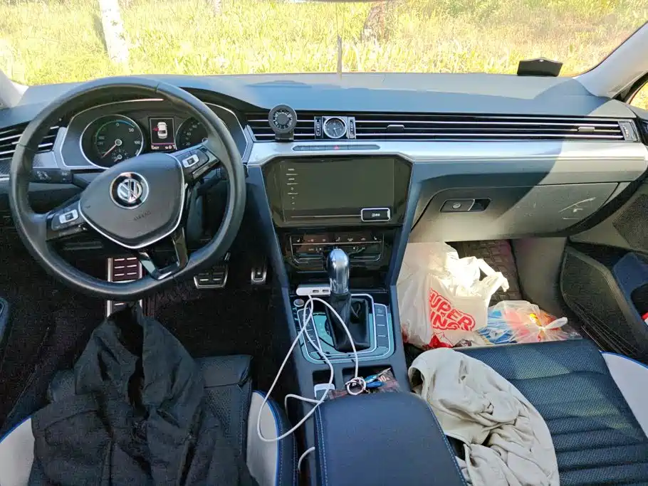 Volkswagen Magotan PHEV — миниатюра 12