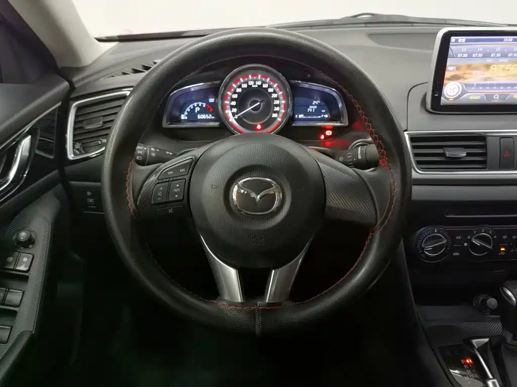 Mazda 3 Axela — миниатюра 11