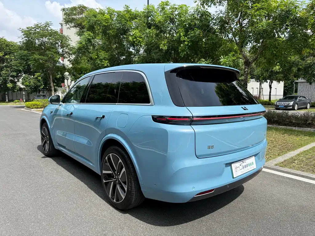 Li Auto IDEAL L8