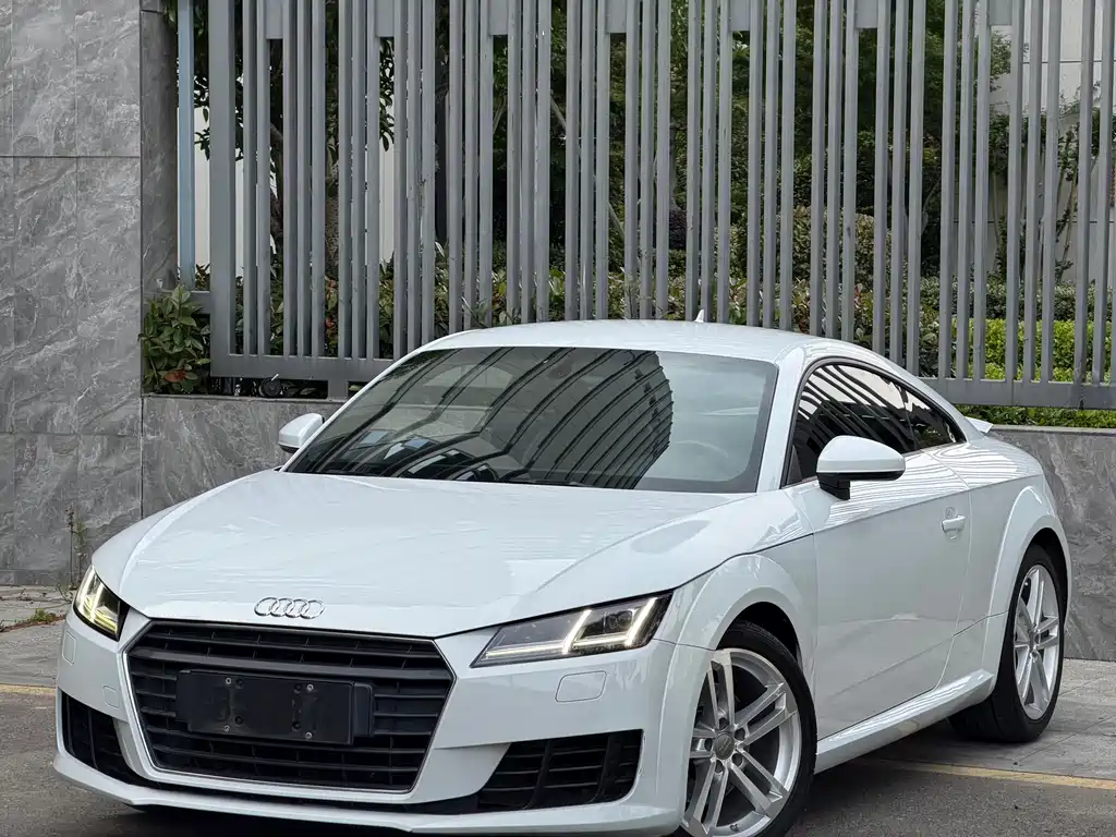 Купить Audi TT