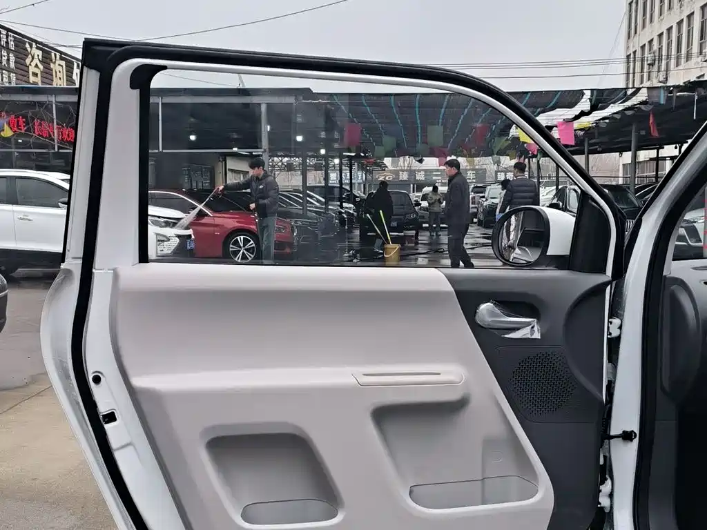 CHANGAN CHANGAN LUMIN