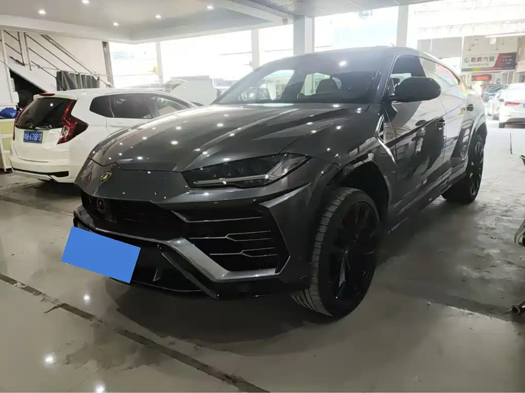 Купить Lamborghini Urus