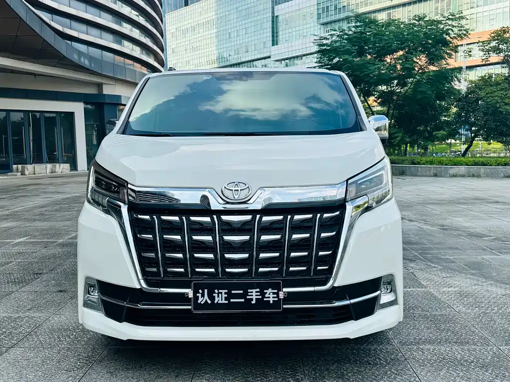 Toyota Granvia 2023 3.5L