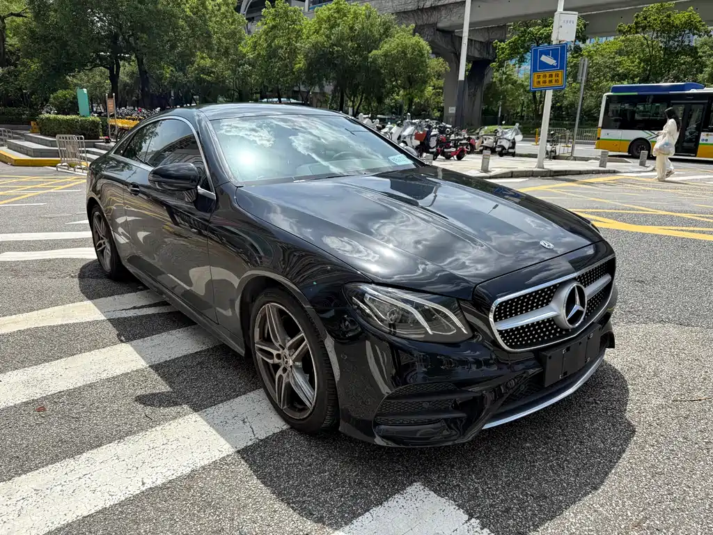 MERCEDES-BENZ E CLASS