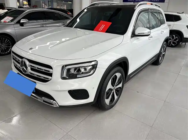 MERCEDES-BENZ GLB