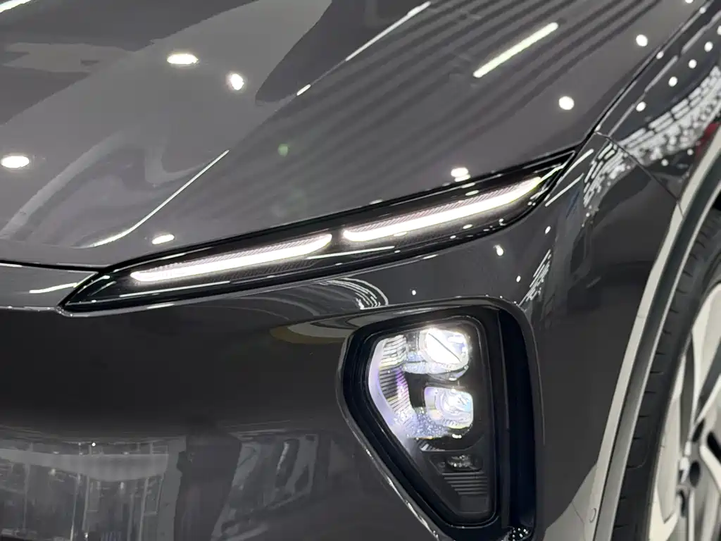 NIO ES6 — миниатюра 17