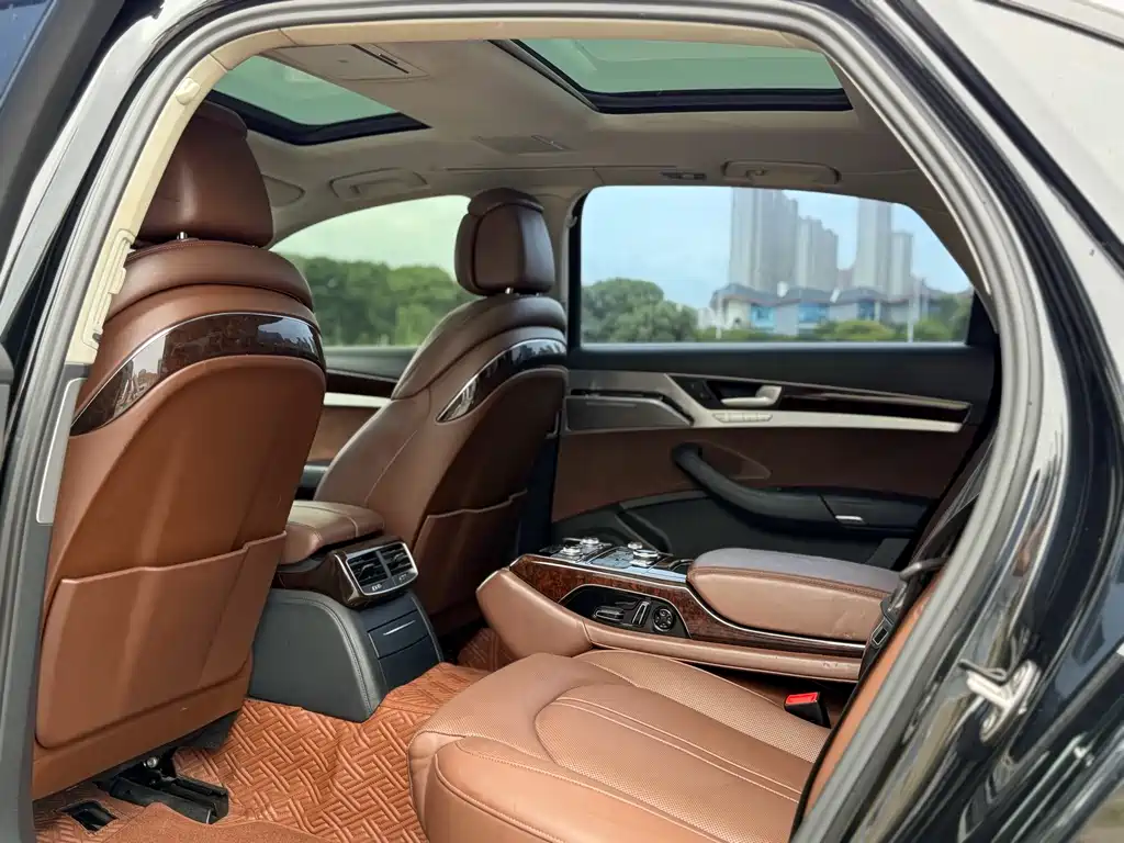 Audi A8 — фотографии объявления, Фото 14