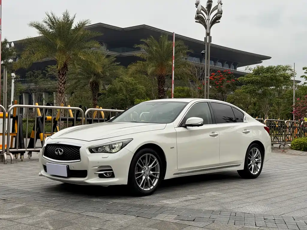 Infiniti Q50L 2018