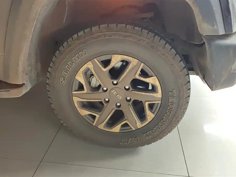 BAIC BJ40 2026 2.0T Standard