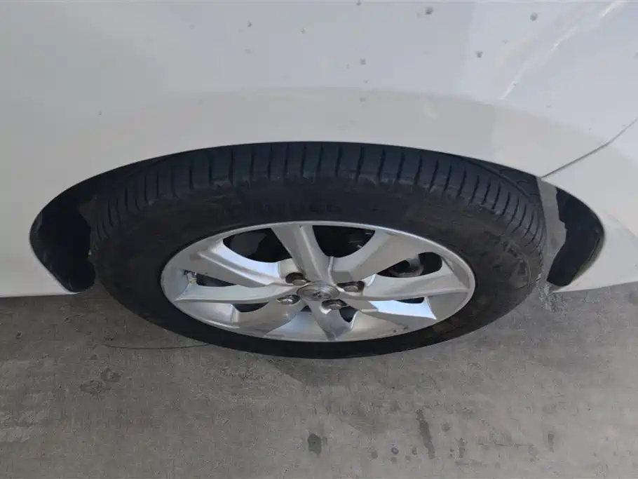 TOYOTA YARIS L ZHIXUAN