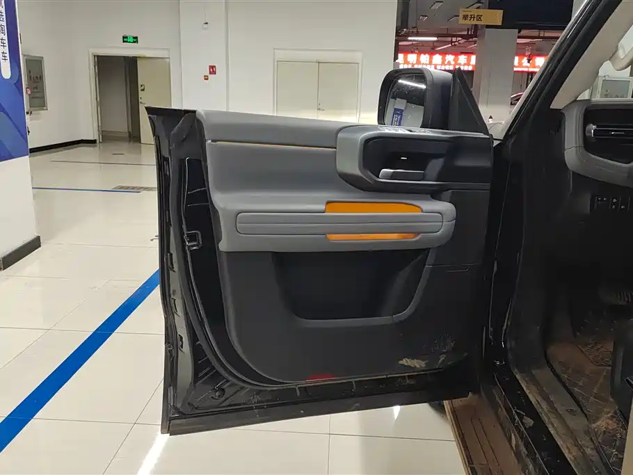 BAIC BJ40 2026 2.0T Standard