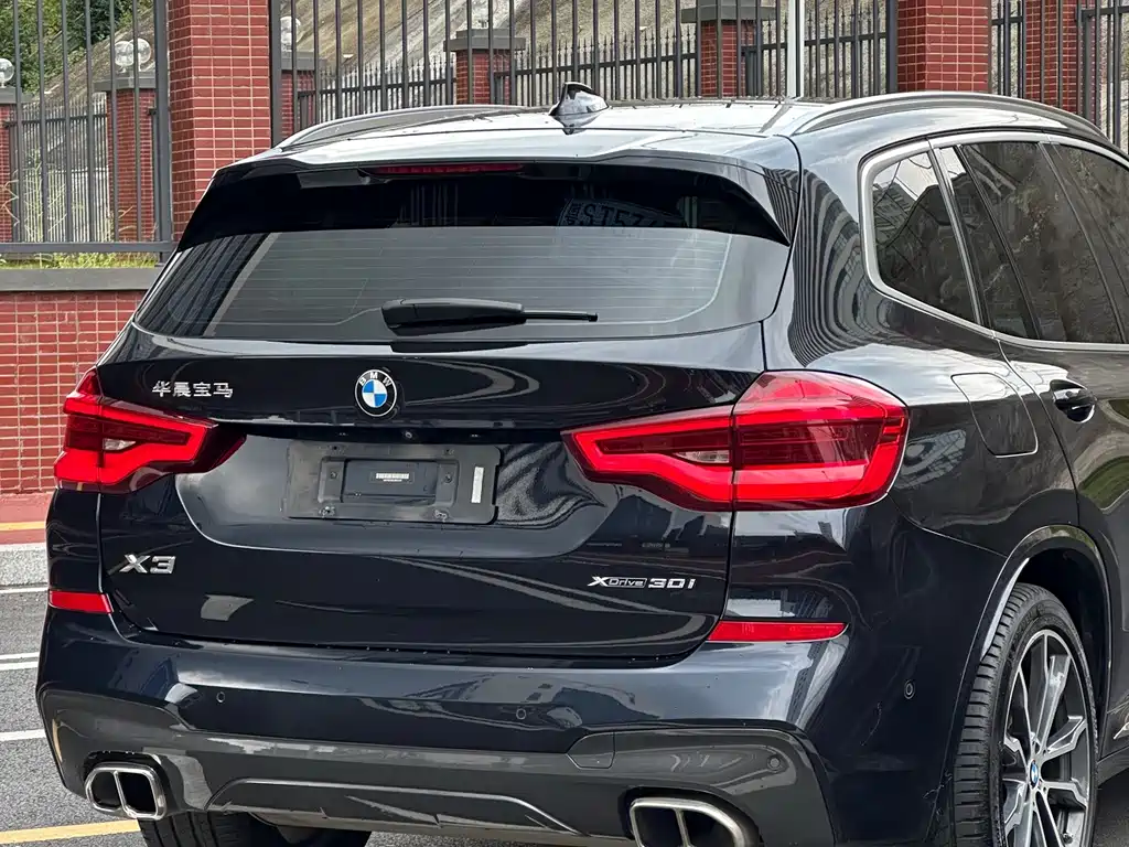 BMW X3 — миниатюра 8