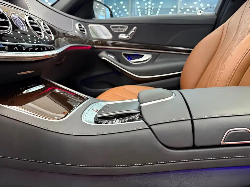 Mercedes-Benz S-Class — миниатюра 17