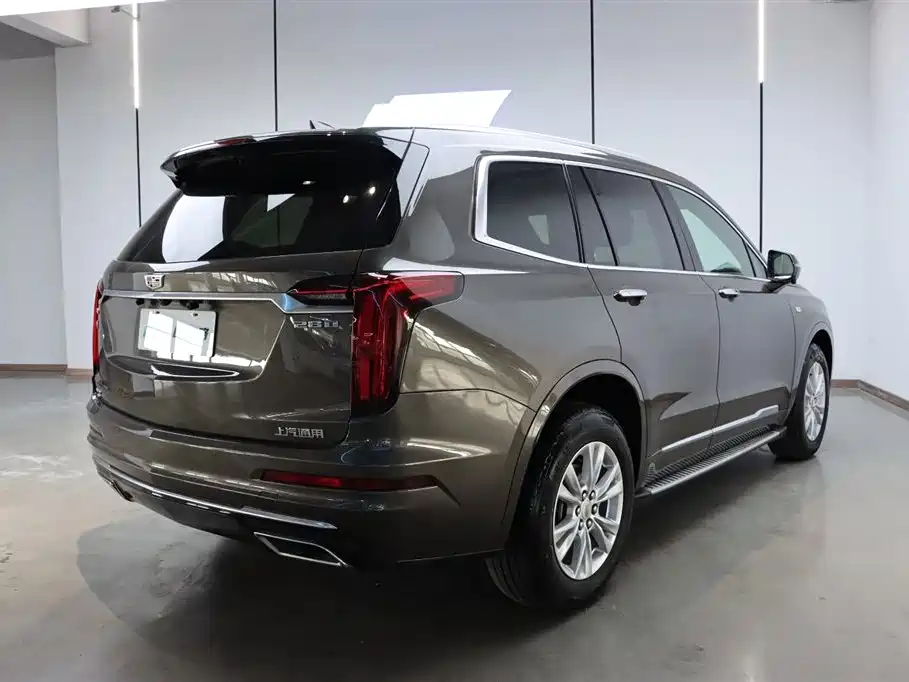 Cadillac XT6 2021 2.0T мест