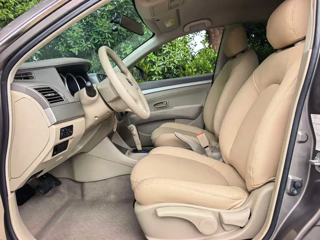 Nissan Sylphy — миниатюра 9