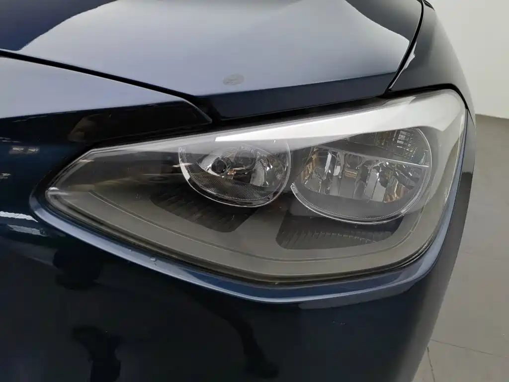 BMW 1 Series (Import) — миниатюра 7