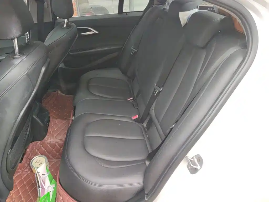 BMW 1 Series — миниатюра 17