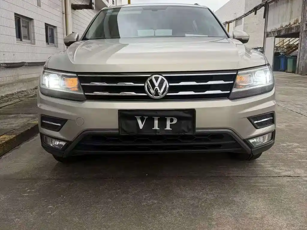 Volkswagen Tiguan L
