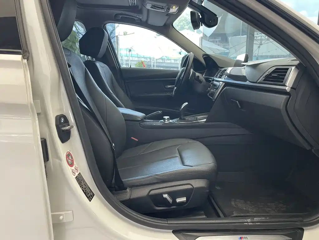 BMW 3 Series — миниатюра 16