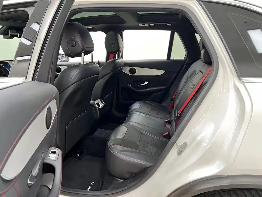 MERCEDES-BENZ GLC AMG