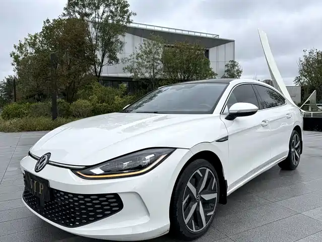 VOLKSWAGEN LINGDU 2023