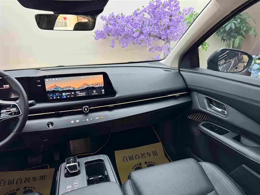 Nissan Ariya — миниатюра 15