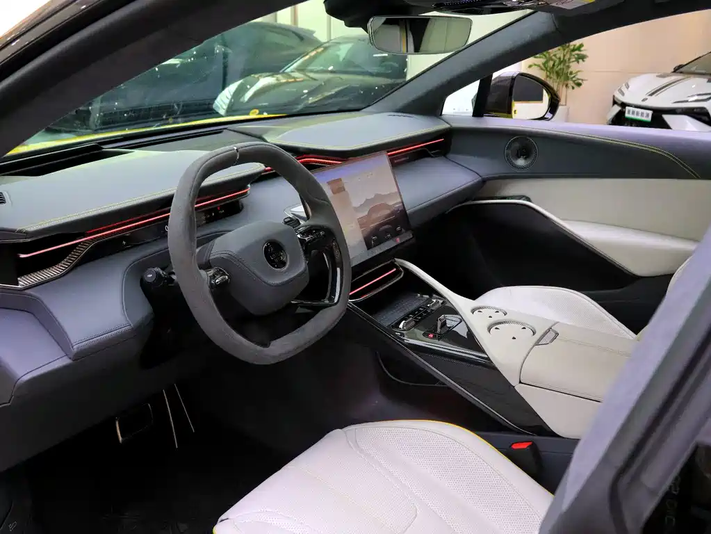 Lotus Eletre — миниатюра 4