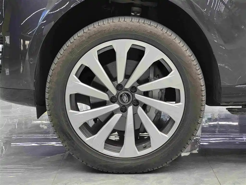 Land Rover Range Rover — миниатюра 4