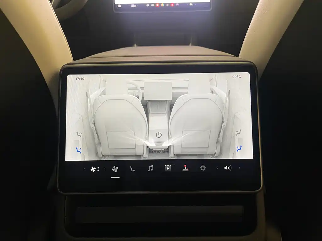 Tesla Model Y — фотографии объявления, Фото 14