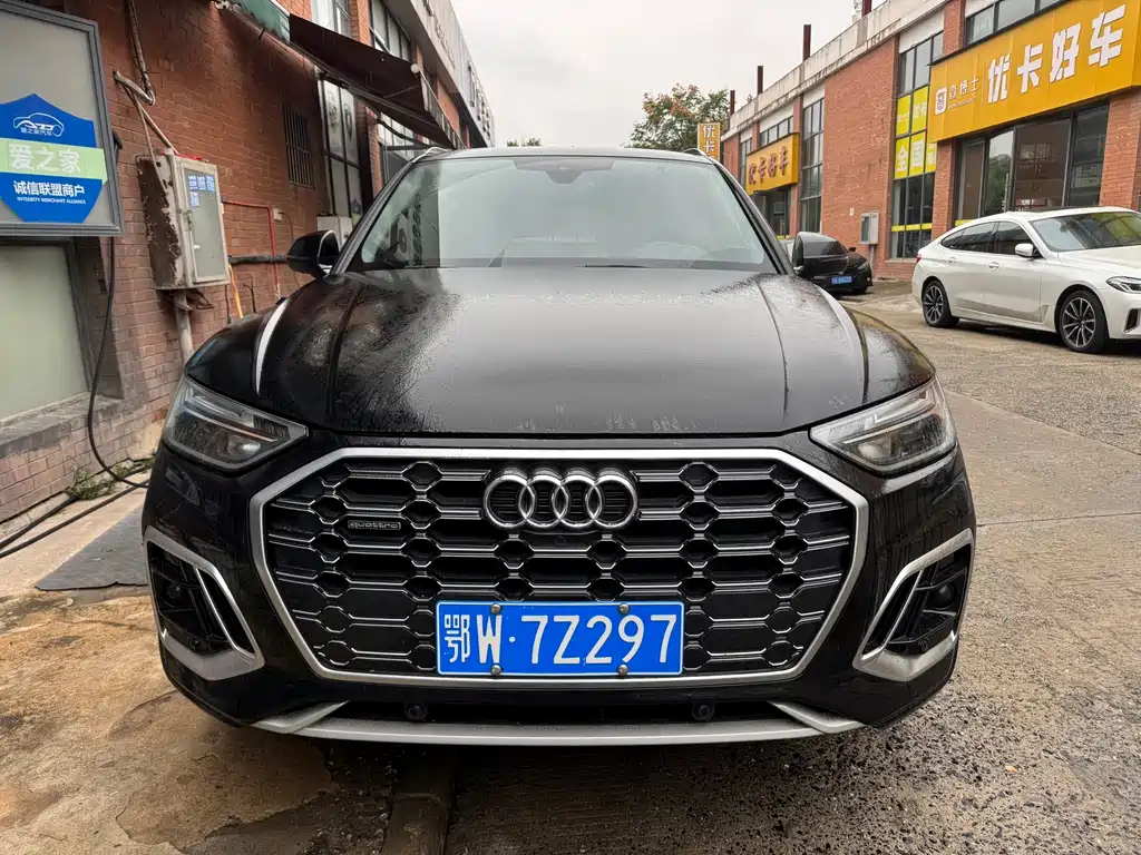 Audi Q5L — миниатюра 2