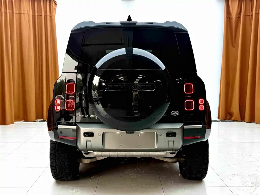 Land Rover Land Rover Defender 2024 110 3.0T P400 X-DYNAMIC HSE