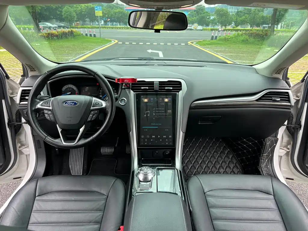 Ford Mondeo — миниатюра 8