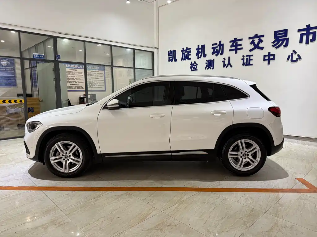 Mercedes-Benz GLA — миниатюра 7