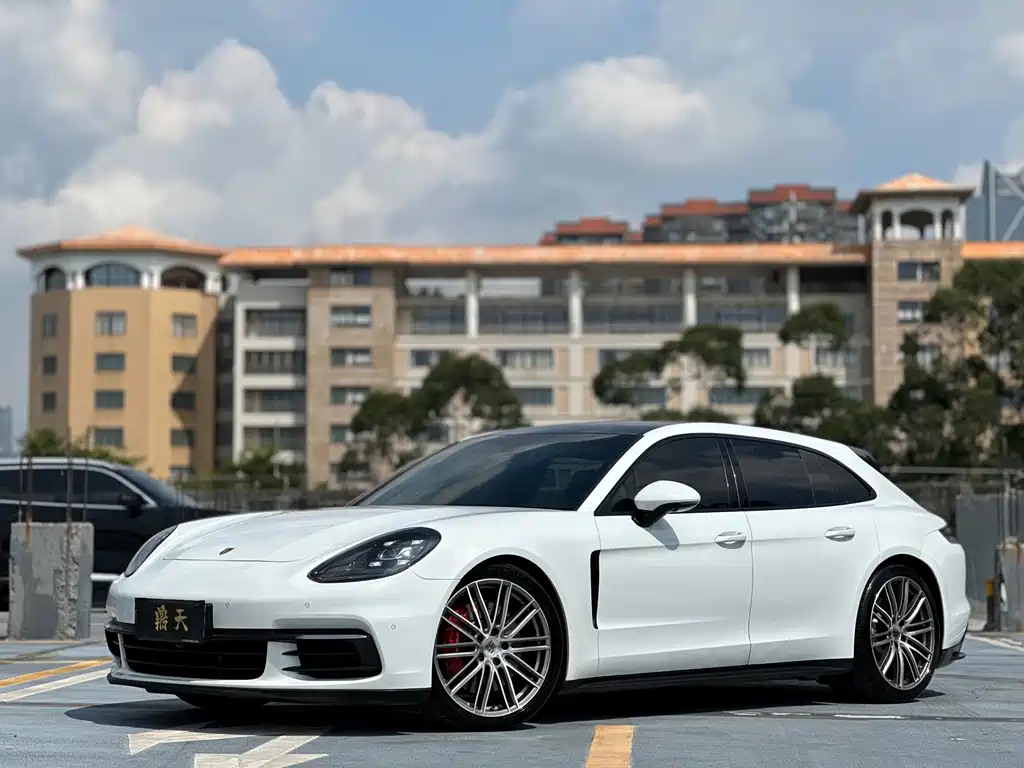 Porsche Panamera 2019