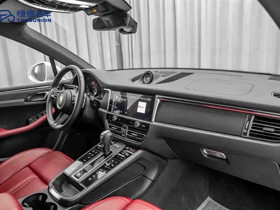 Porsche Macan — миниатюра 14