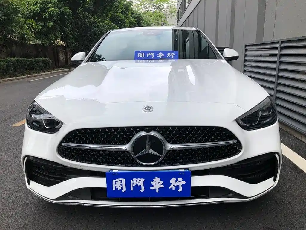 Mercedes-Benz C-Class — миниатюра 2