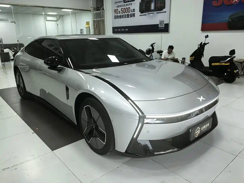 XPeng P7 — миниатюра 3