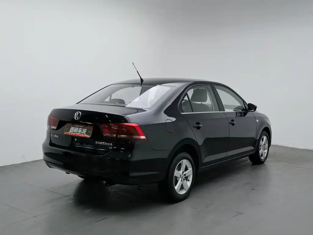 Volkswagen Santana — миниатюра 2
