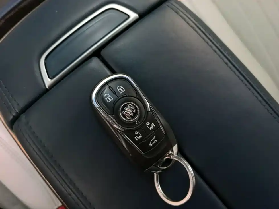Buick GL8 — миниатюра 9