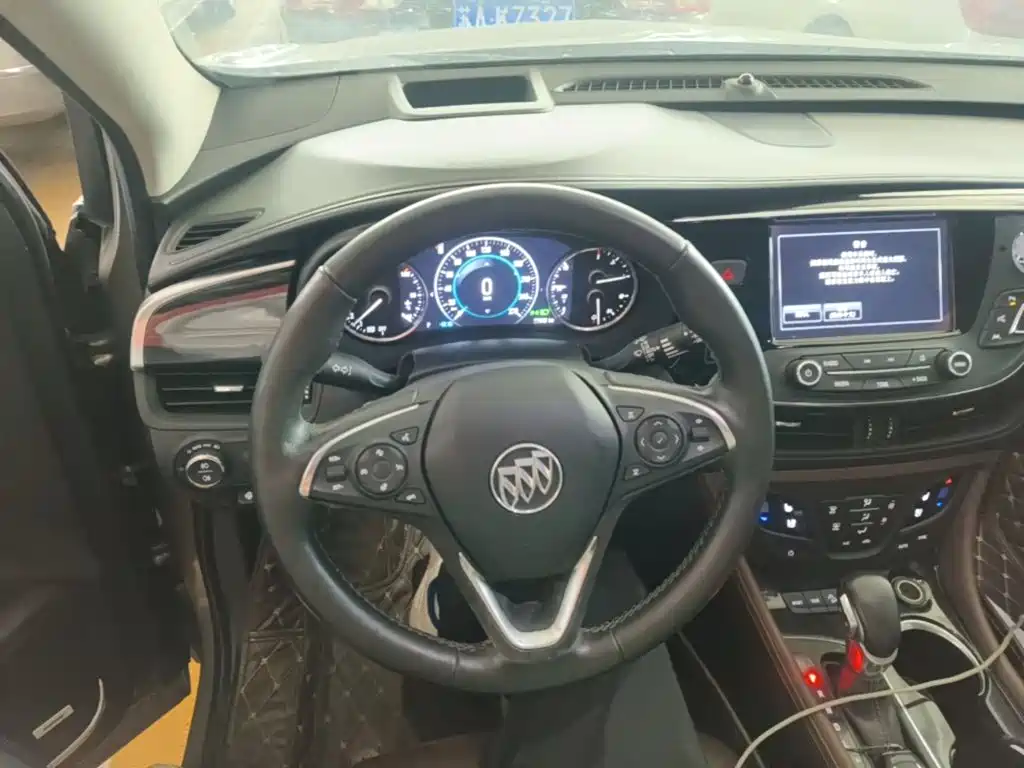 Buick Envision Plus — миниатюра 11