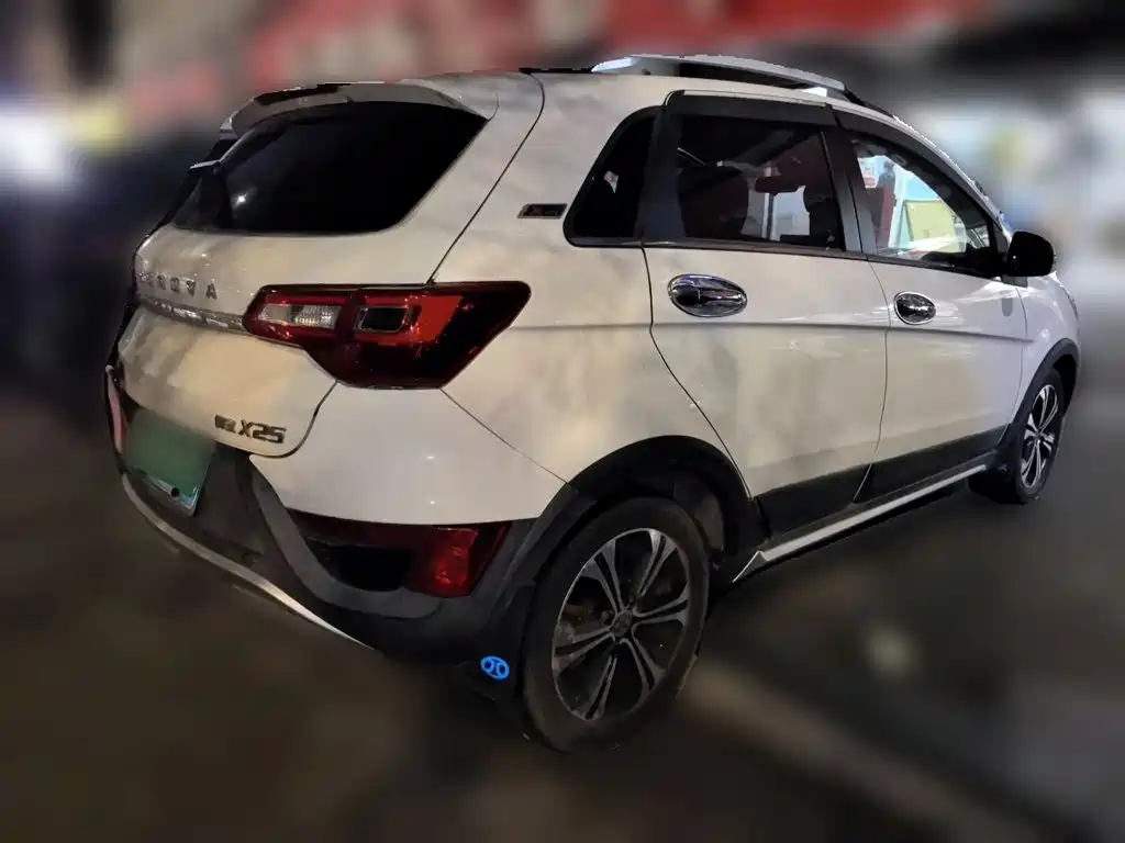 BAIC Senova X25 — миниатюра 6