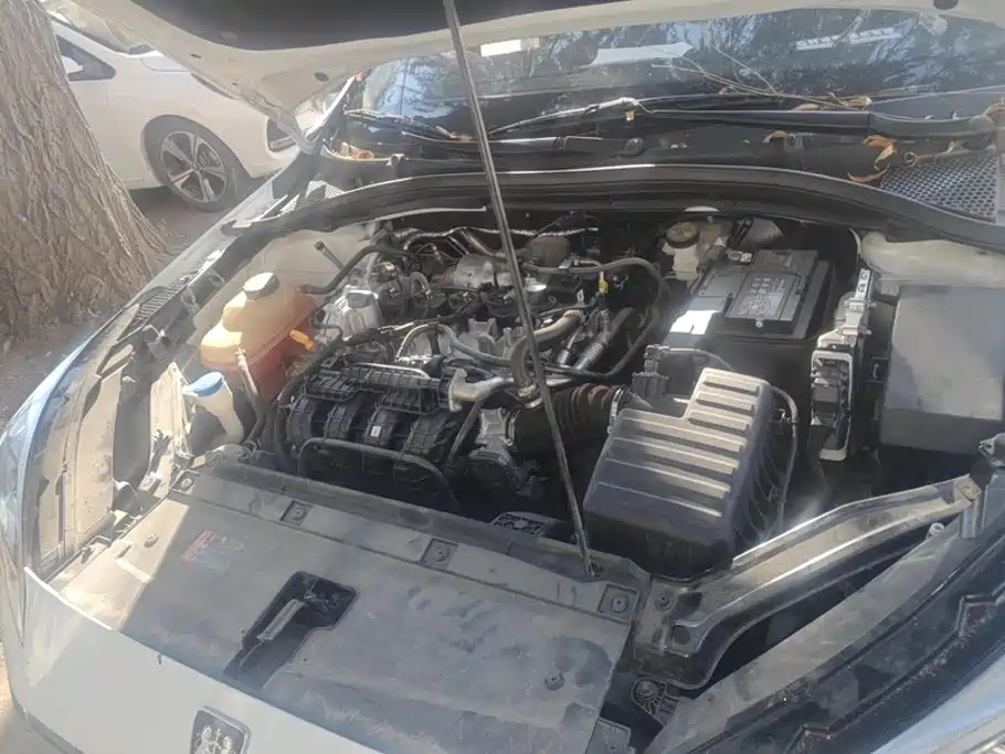 Roewe i5 — миниатюра 10