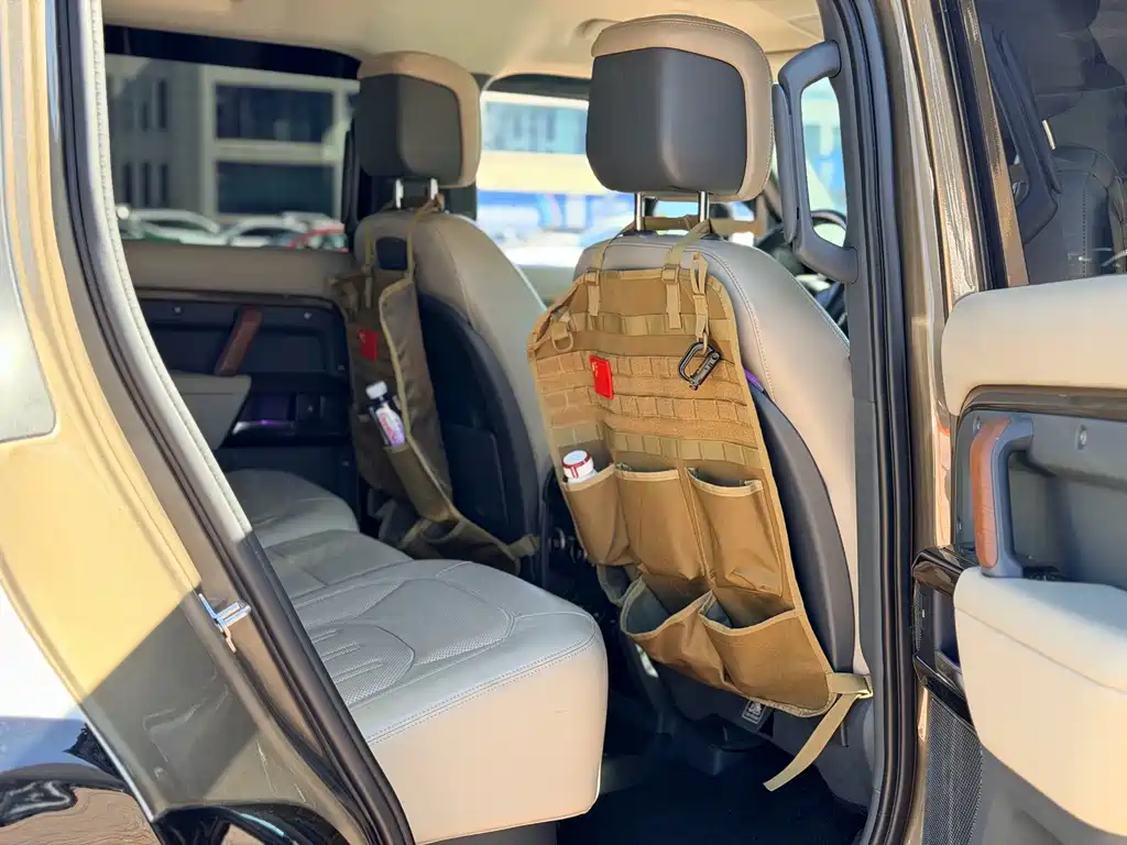 Land Rover Defender — миниатюра 14