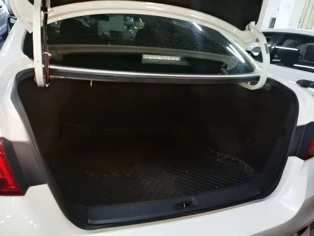Nissan Sylphy — миниатюра 19